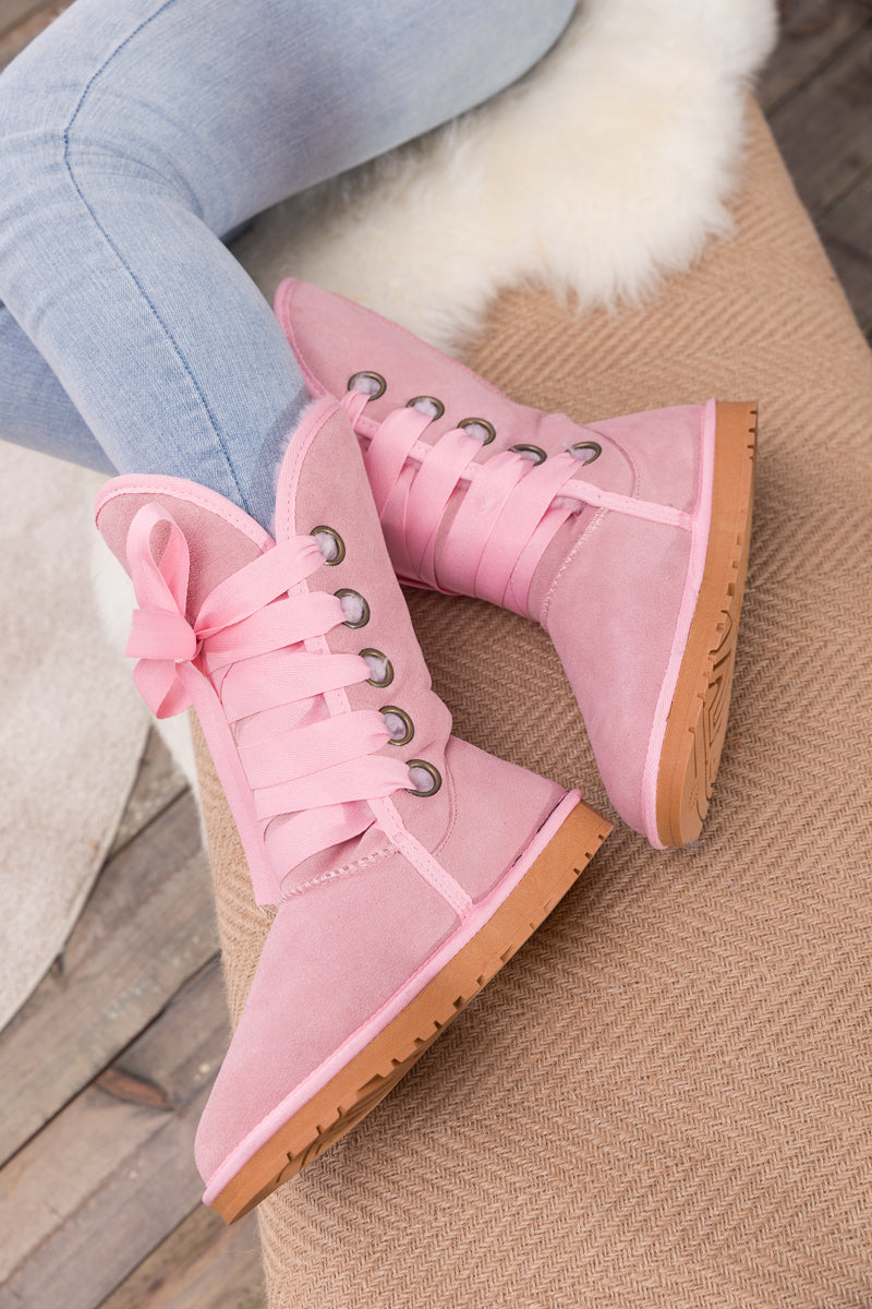 SMAIBULUN Ugg | Ribbon Lace-Up Faux Fur-lined Suede Boot - Pink