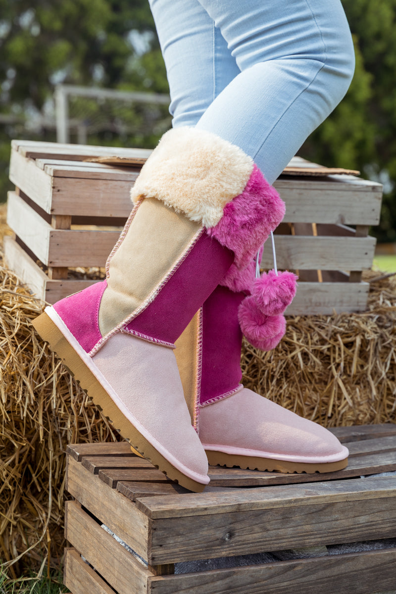 SMAIBULUN Ugg | FRINGE BALL COLOR CONTRAST SUEDE BOOTS - PINK