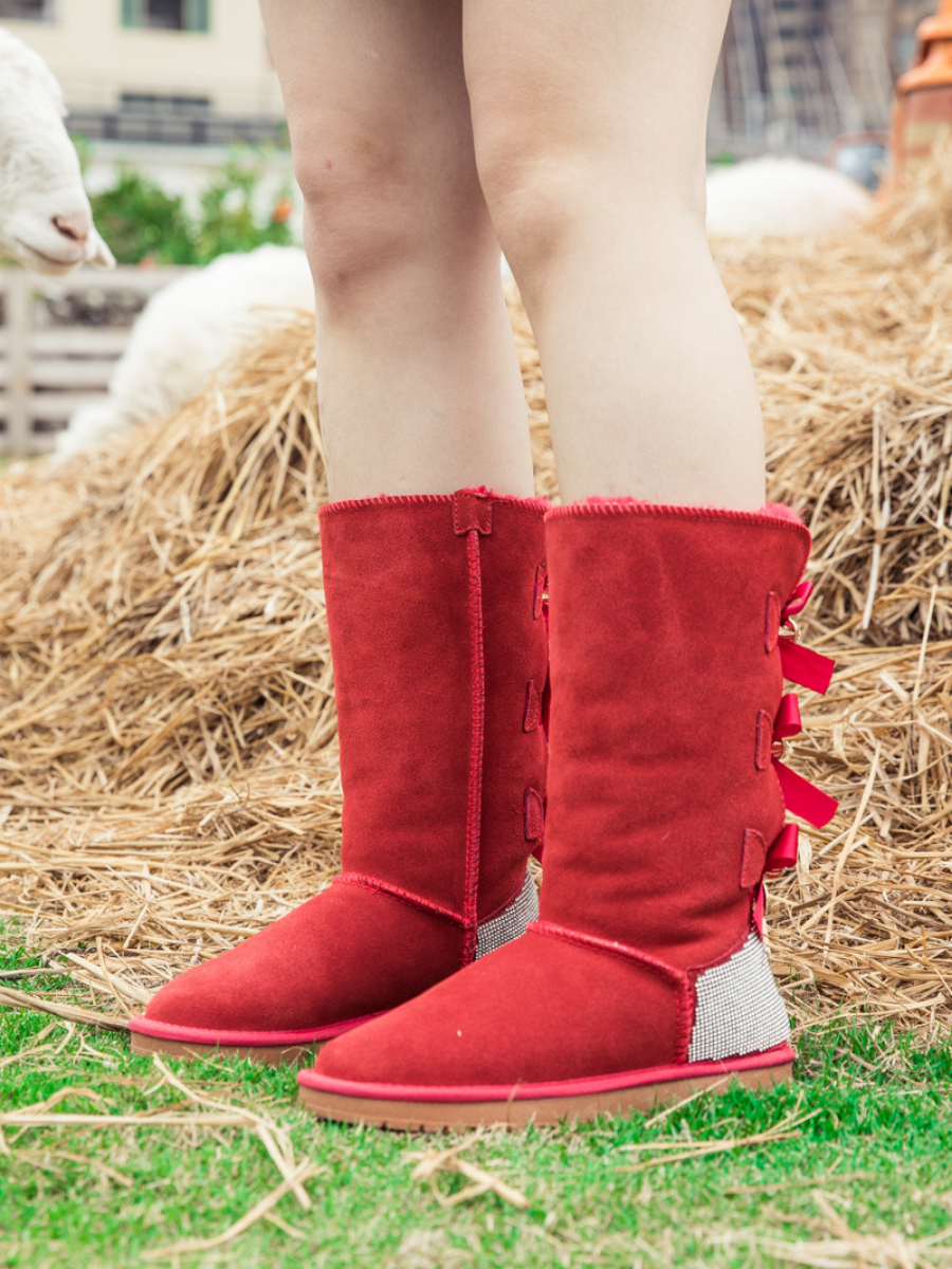 SMAIBULUN Ugg | Rhinestone Ribbon Tri-Tie Bow Suede Boots - Red