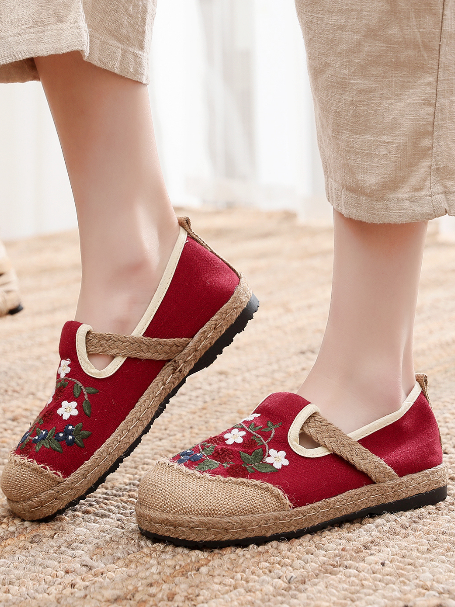 Cactus Rose | Berry Daisy Embroidered Linen Espadrille Loafers - Red