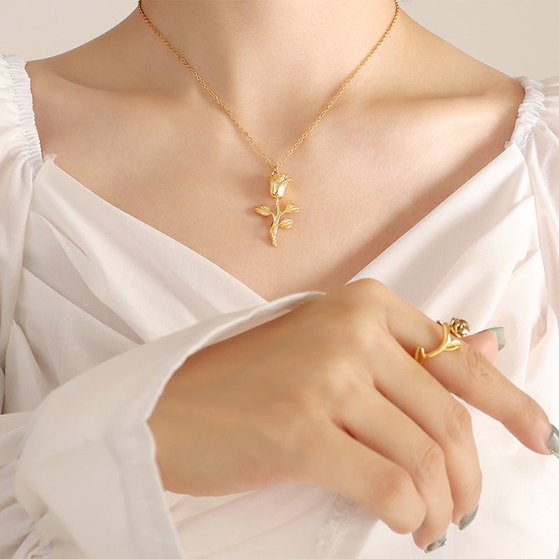 Rosella Gold Rose Necklace