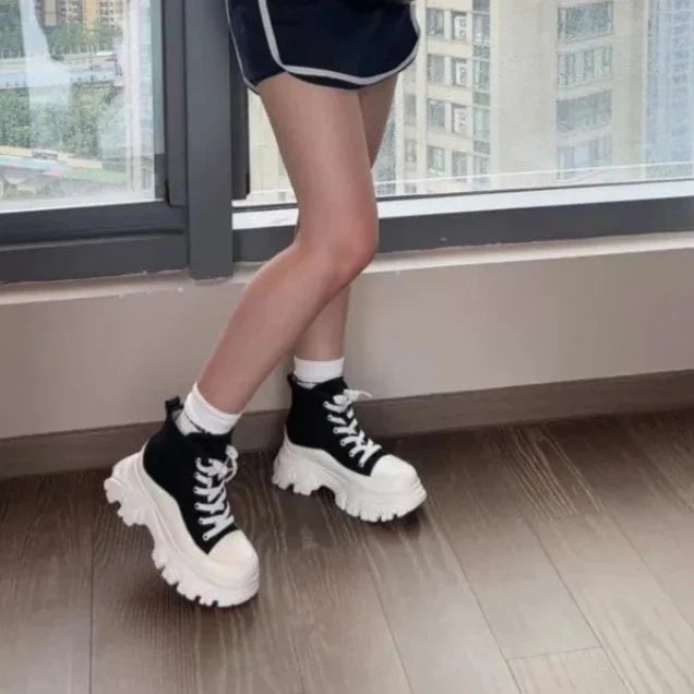 Dove Sneakers