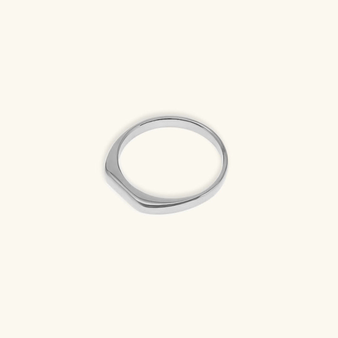 Sasha Minimalist Gold Ring