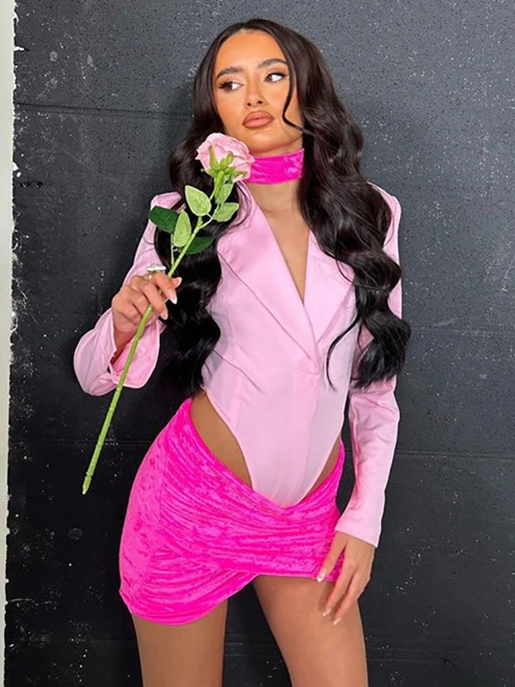 TARUXY Shoulder Pads Bodysuit Womens Tops Pink Long Sleeve Sexy Backless Bodysuits Blazer Coats 2023 High Street Y2K Overalls