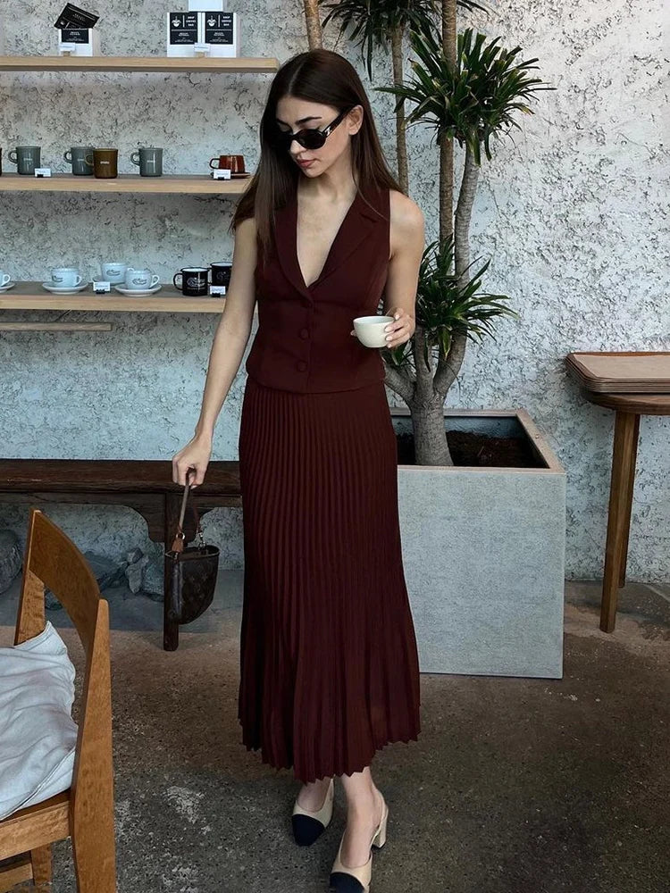 Tossy Folds Long Skirt Two Pieces Set Women’s Notched Sleeveless Short Vest Top High Waist Solid Maxi Skirt Fashion Sets 2024