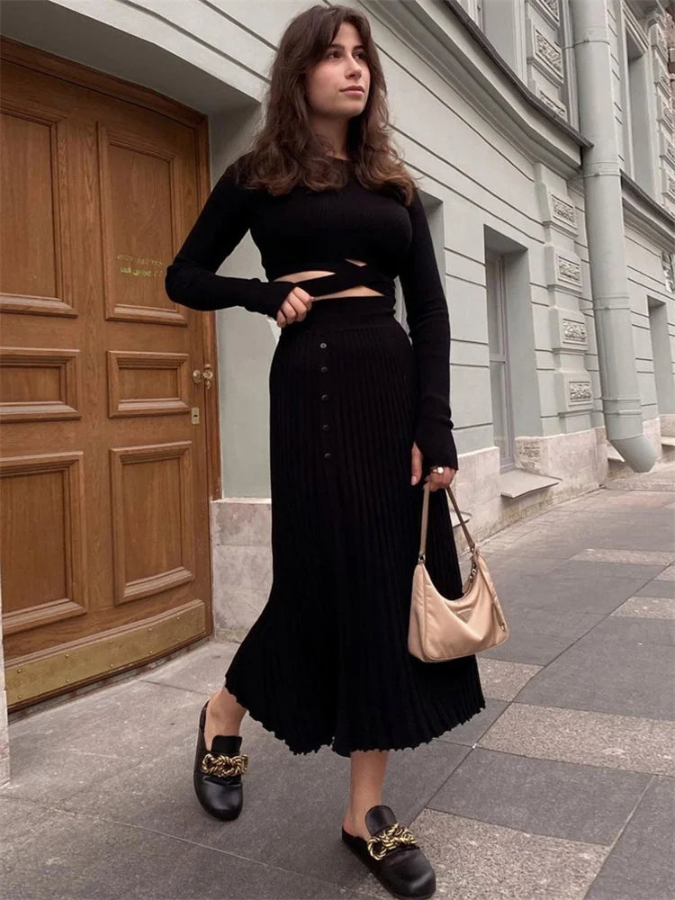 Tossy New White Knit Two Piece Women Sets Fall Ribbed Crop Top And Pleated Knitted Skirt Suits For Women Midi Dress Sets 2022