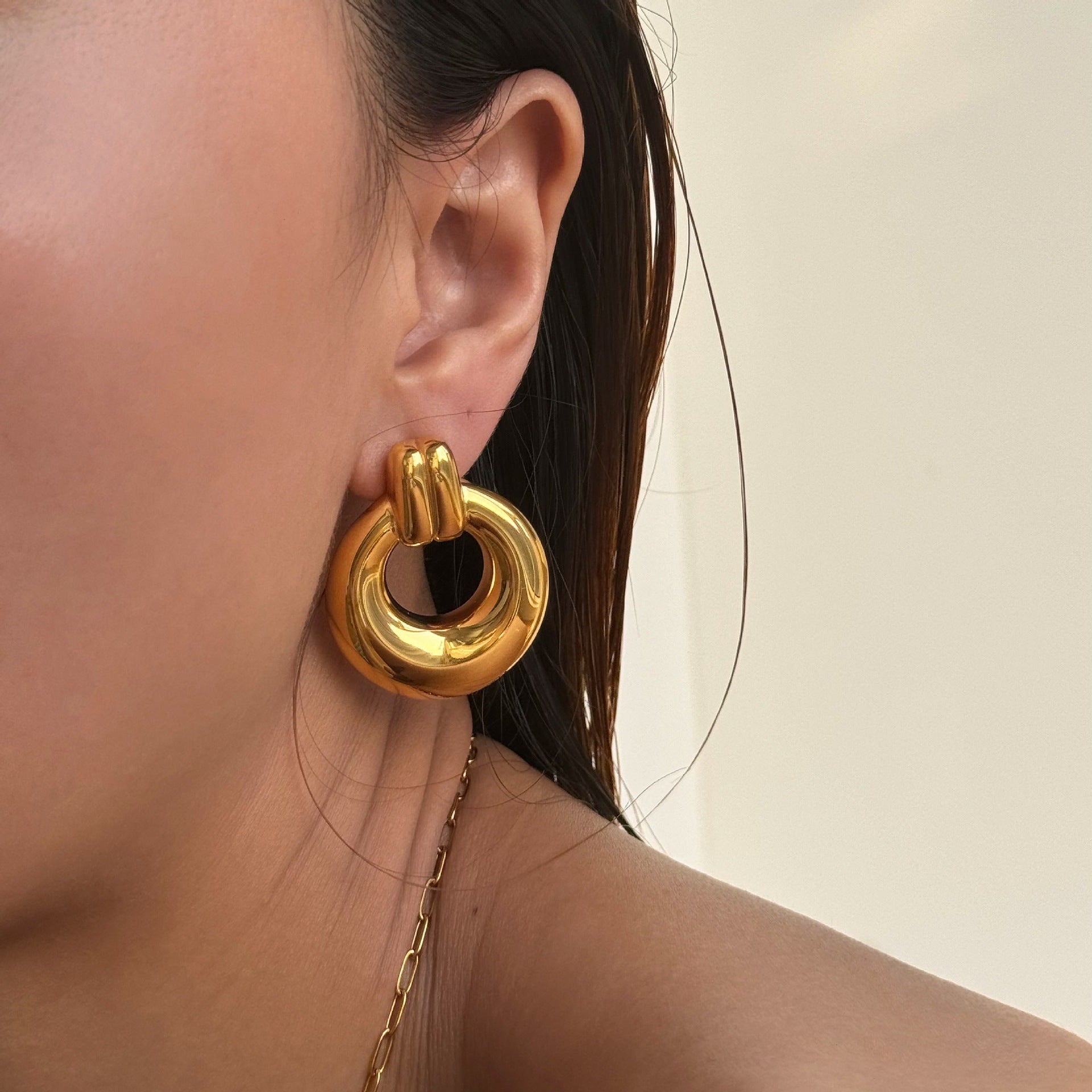 Valen Gold Knot Earrings