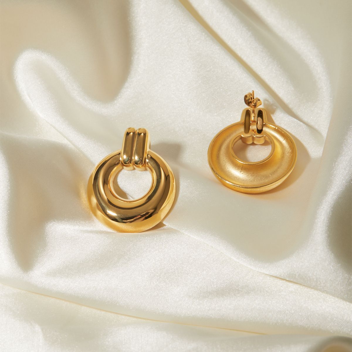 Valen Gold Knot Earrings