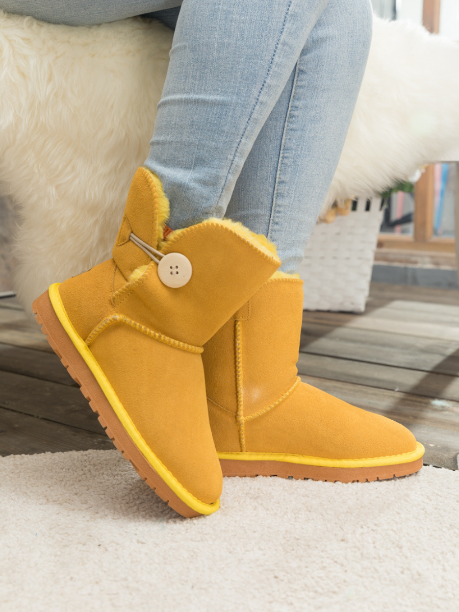 SMAIBULUN Ugg | Faux Fur-Lined Classic Side Button Ugg Boot - Yellow