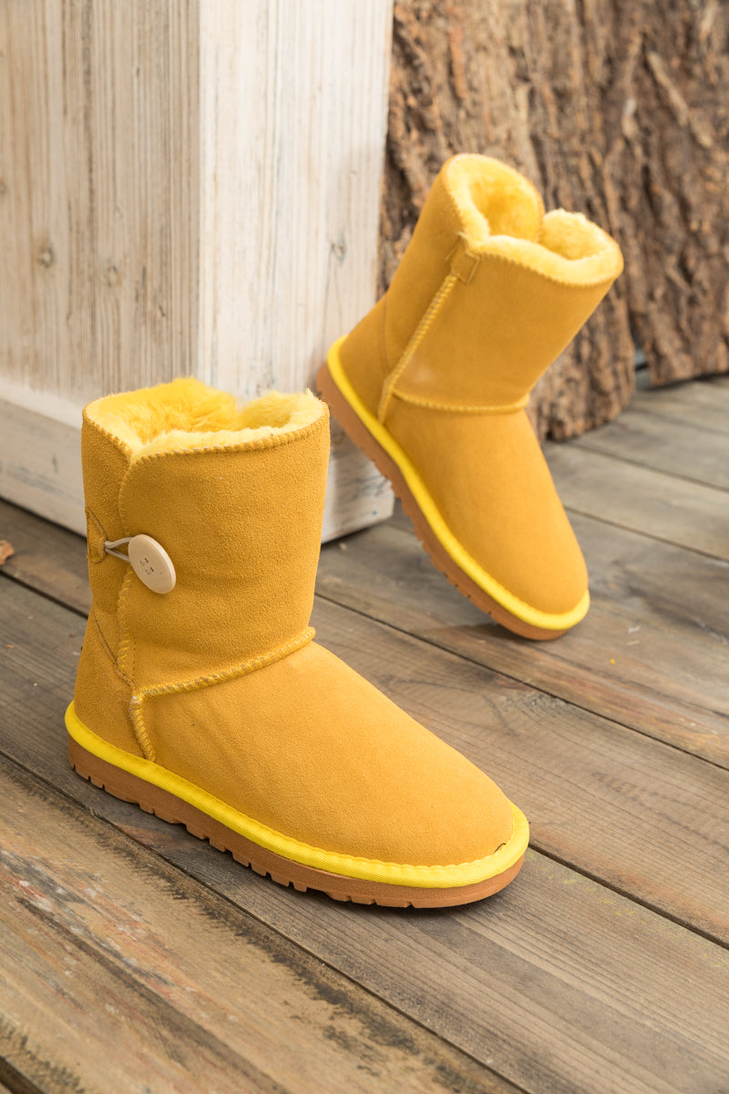 SMAIBULUN Ugg | Faux Fur-Lined Classic Side Button Ugg Boot - Yellow