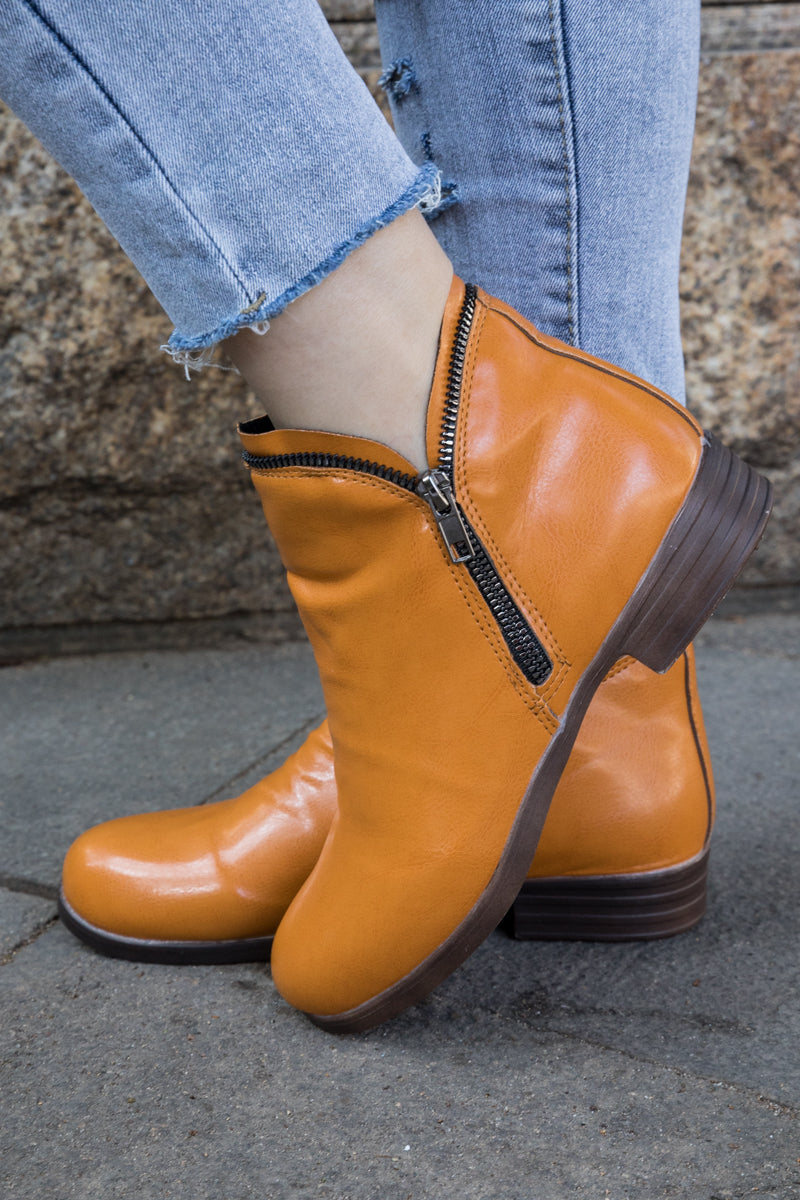 En Bloom | Zip Trim Ruched Ankle Boot