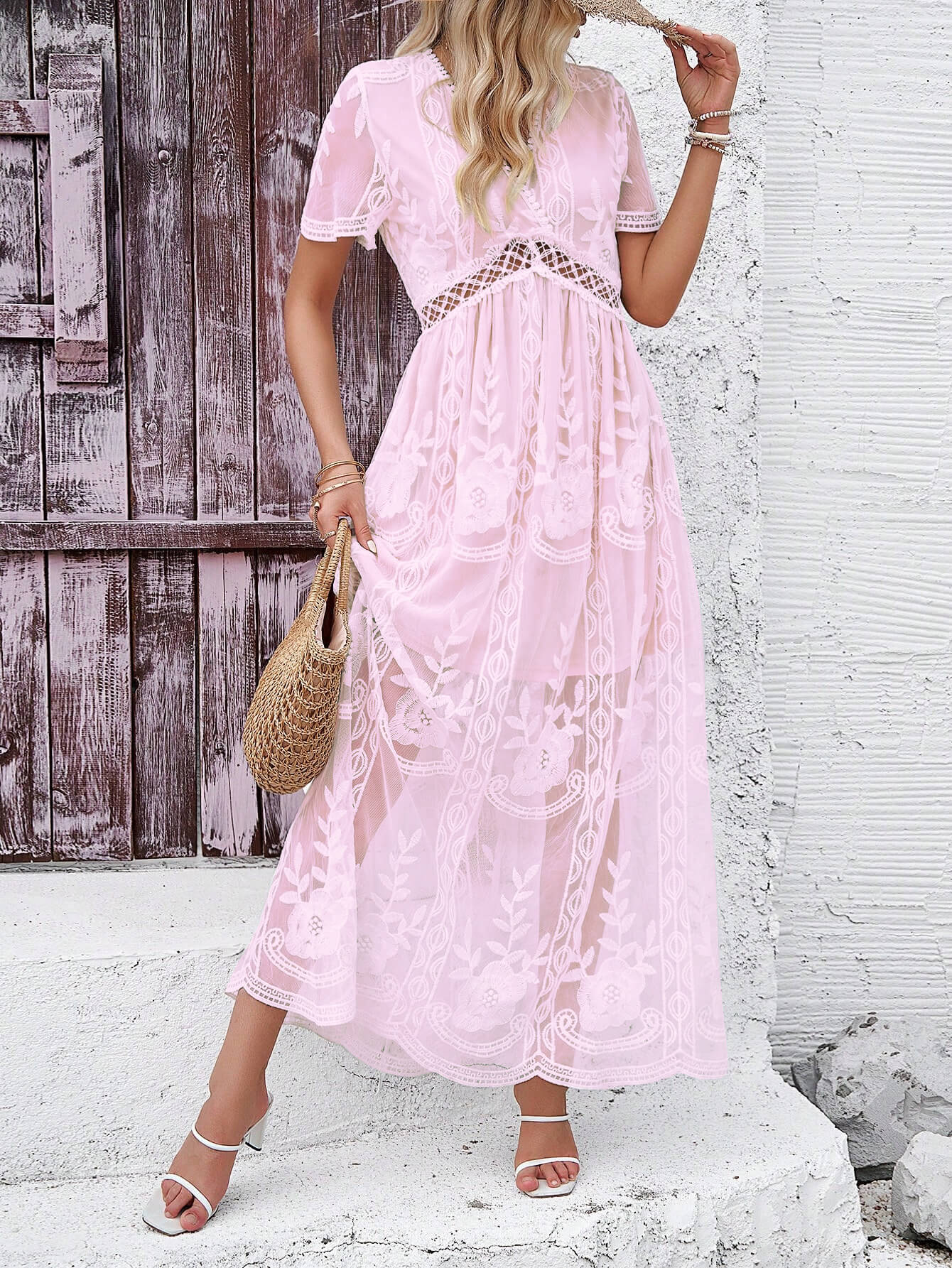 Iconic Entrance Lace Maxi Dress - Pink