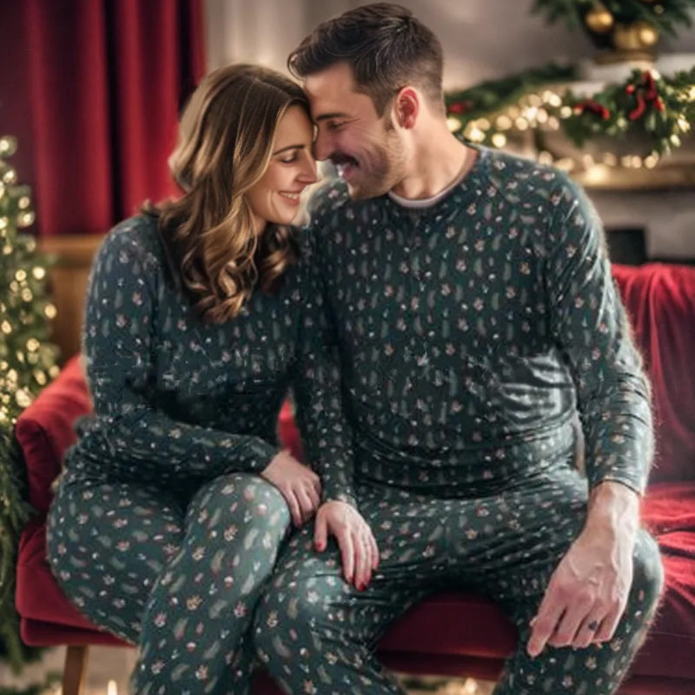 Green Christmas Tree Fmalily Matching Pajamas (with Pet's dog clothes)