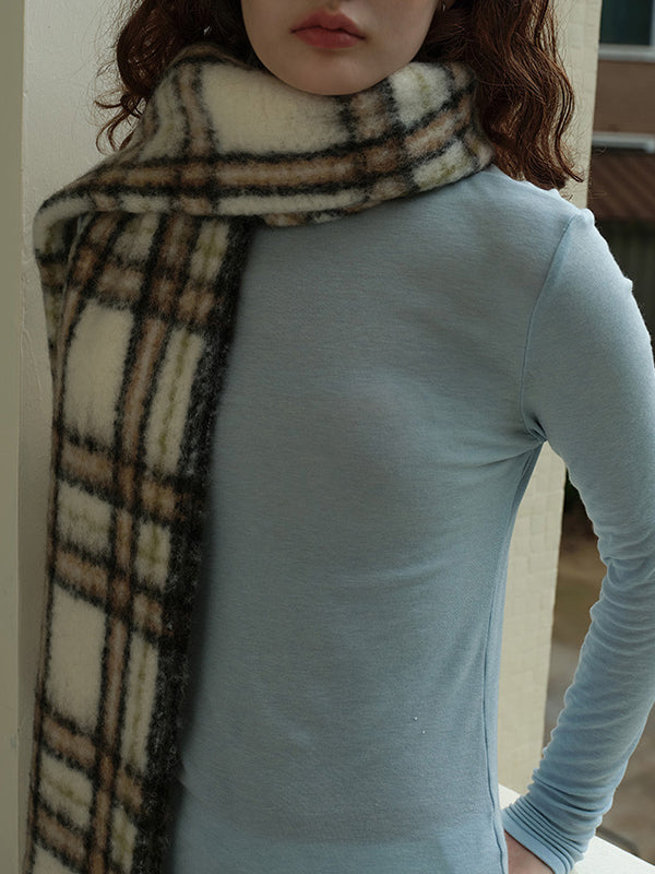 Keep Warm Plaid Tasseled Scarf