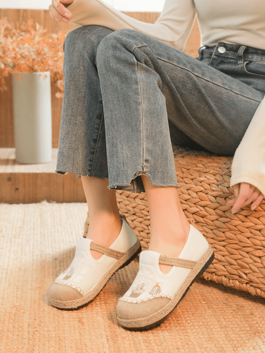 Cactus Rose | Kelilah Embroidered Linen Loafer - Apricot