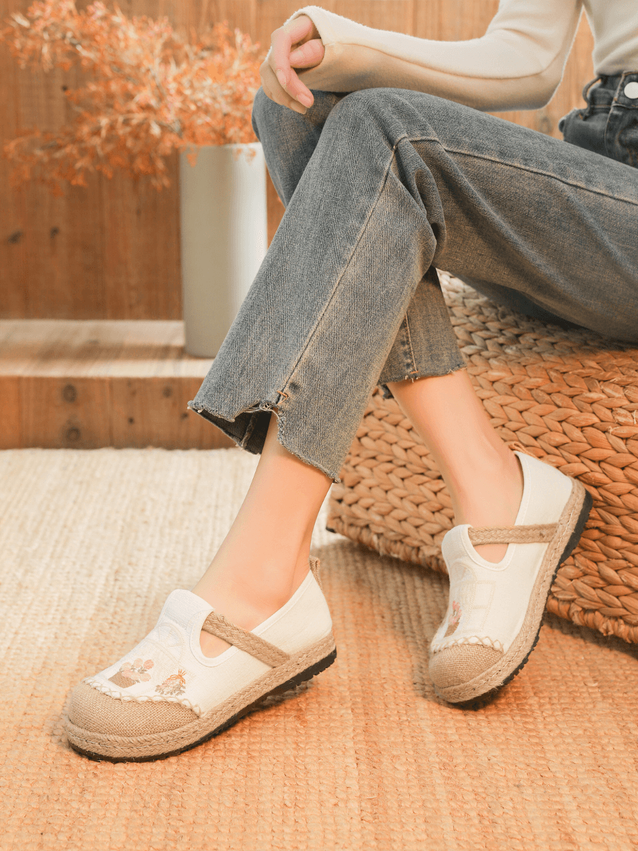 Cactus Rose | Kelilah Embroidered Linen Loafer - Apricot