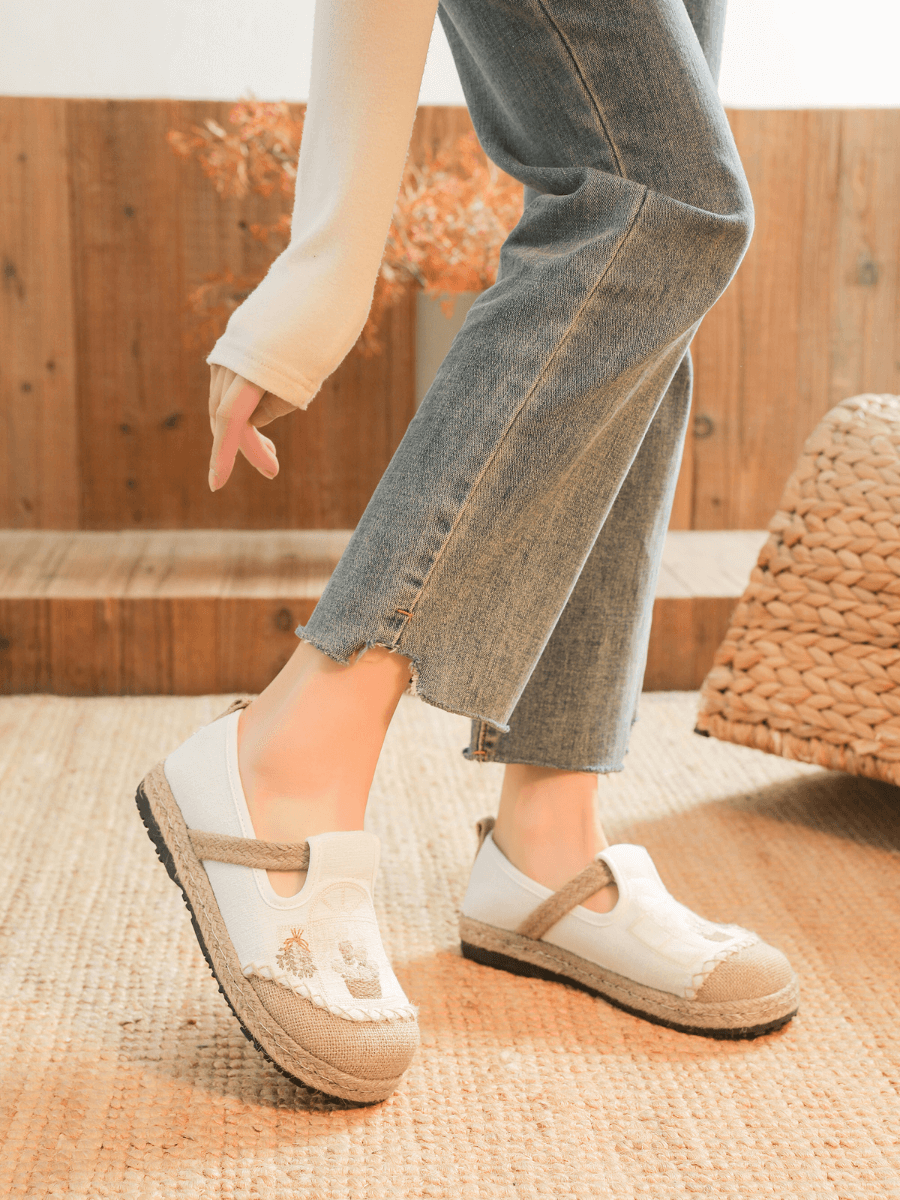 Cactus Rose | Kelilah Embroidered Linen Loafer - Apricot