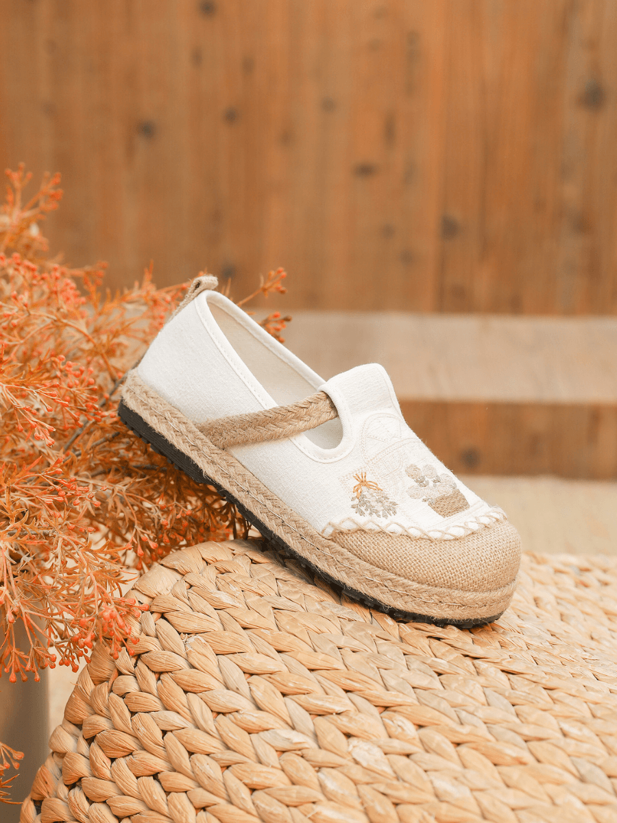 Cactus Rose | Kelilah Embroidered Linen Loafer - Apricot