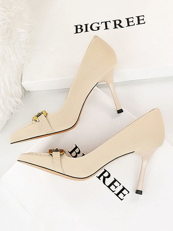 Shallow Cut Split-Joint Square-Toe Pumps