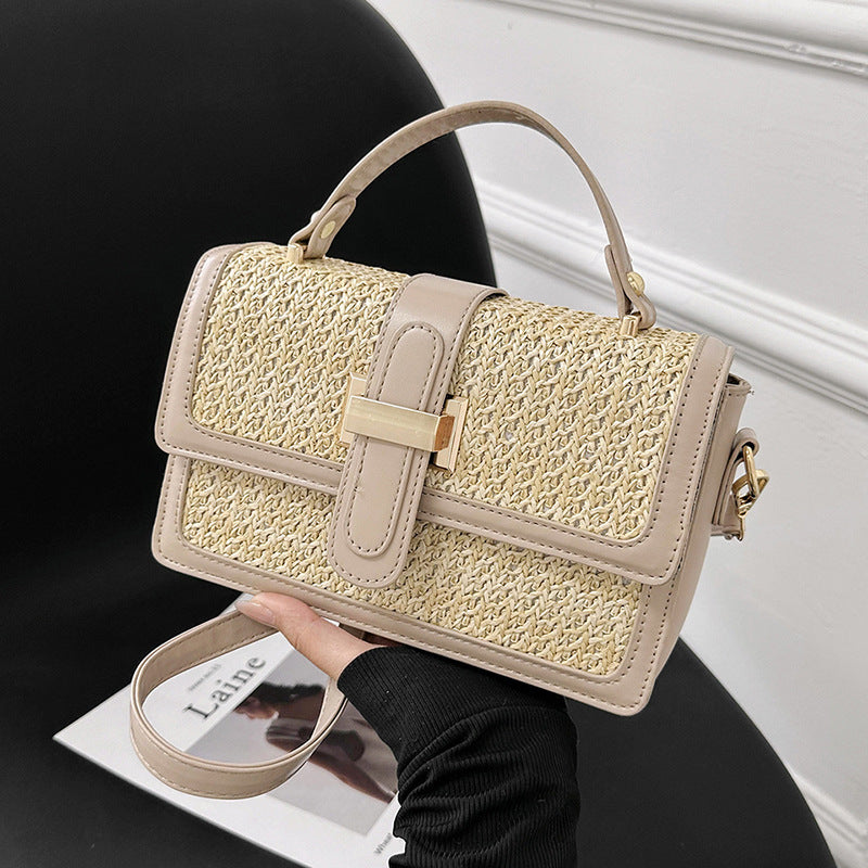 Chic-Woven Crossbody-Bag