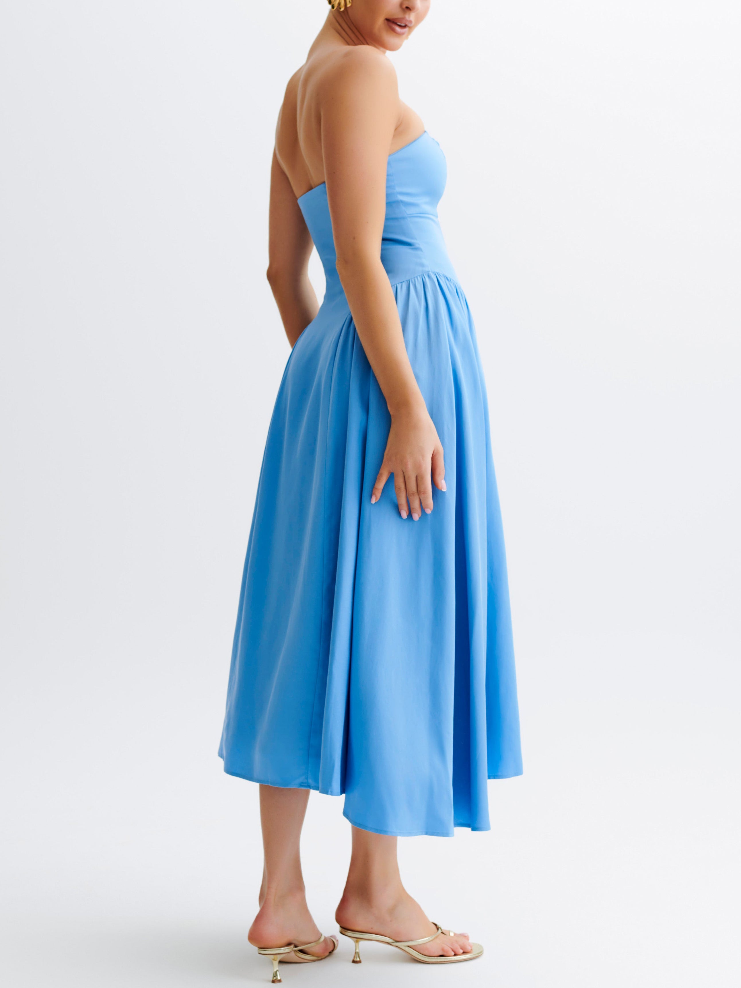 Fashionable Tube Top Pleated Midi Dress