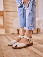 Rumour Has It | Tatum Leather Flat Sandal - Beige