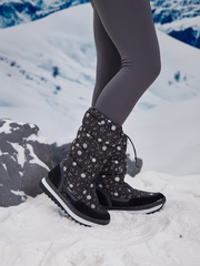 Frozen Princess | Snowing Kicker Water-Repellent Snow Boot - Black