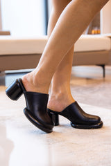 Jady Rose | Confidential Lady Block Heel Leather Mule - Black