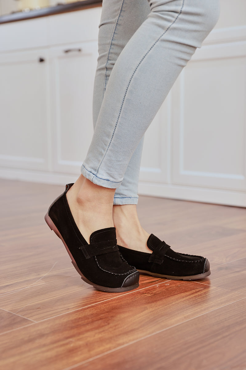 Rumour Has It | Walk It Suede Moccasin Loafer - Black