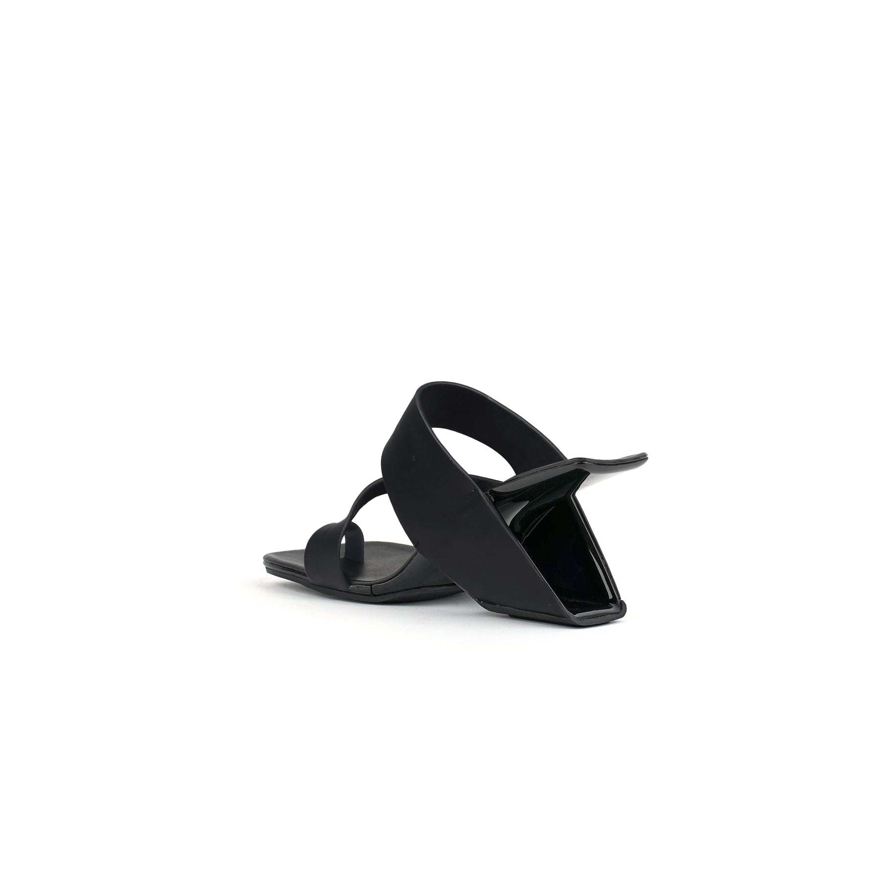 Jady Rose | Noreen Ring Toe Leather Heels - Black