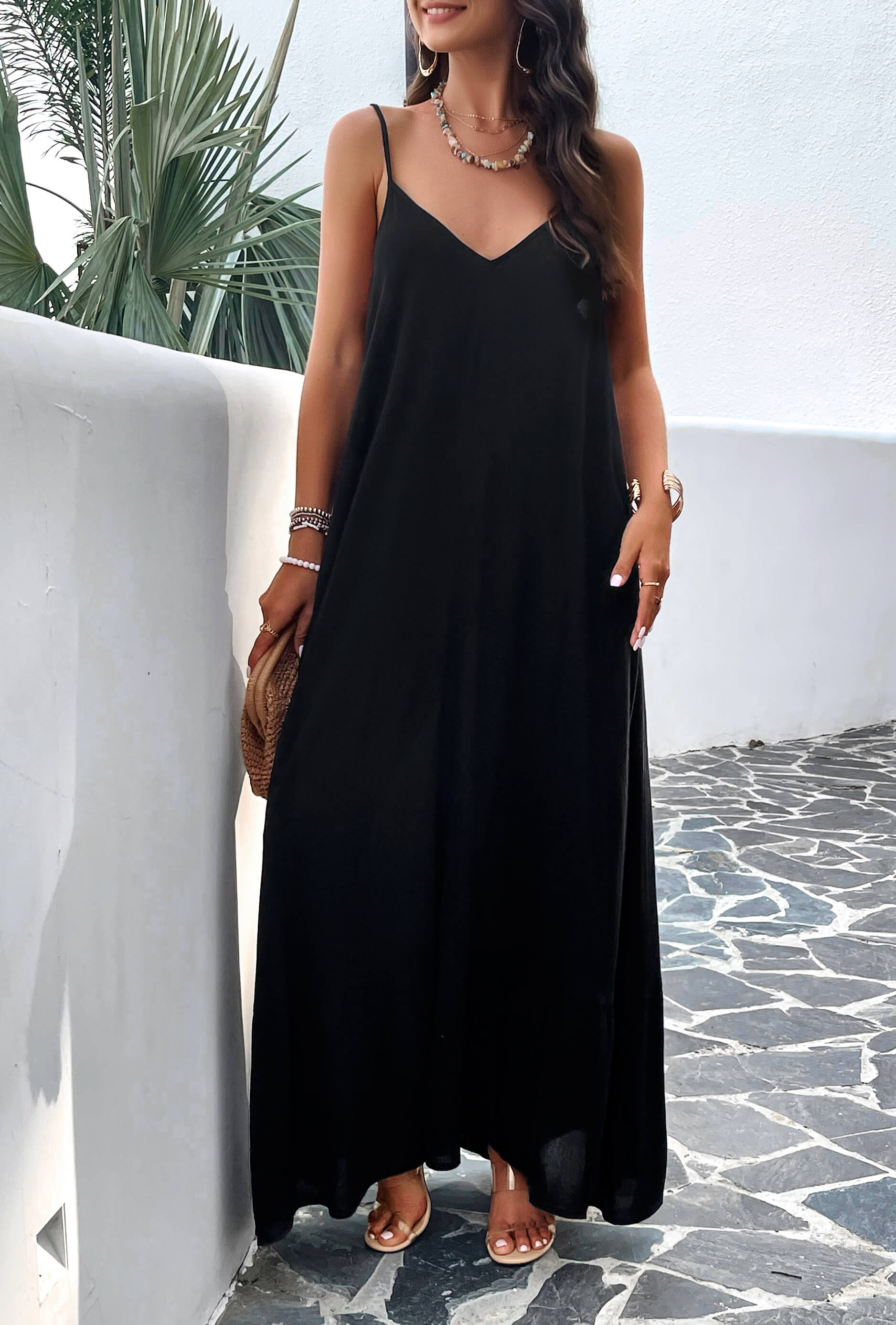 Olivian Pocketed Maxi Dress - Black