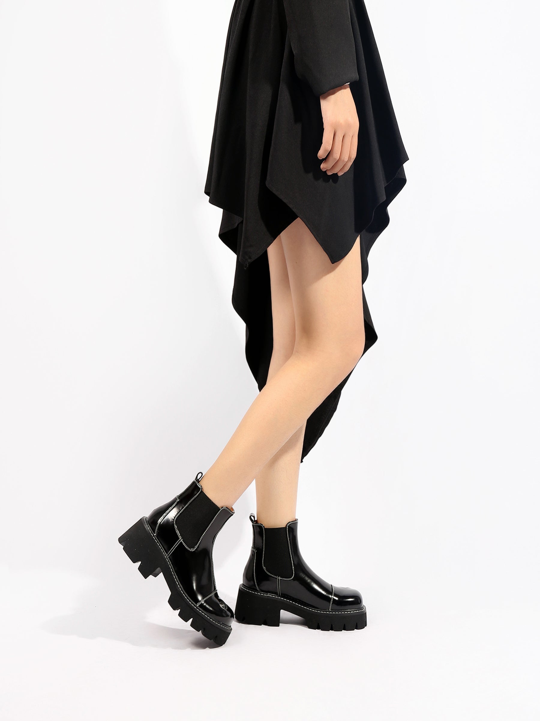 JADY ROSE | BLACK PATENT LEATHER CHELSEA BOOT