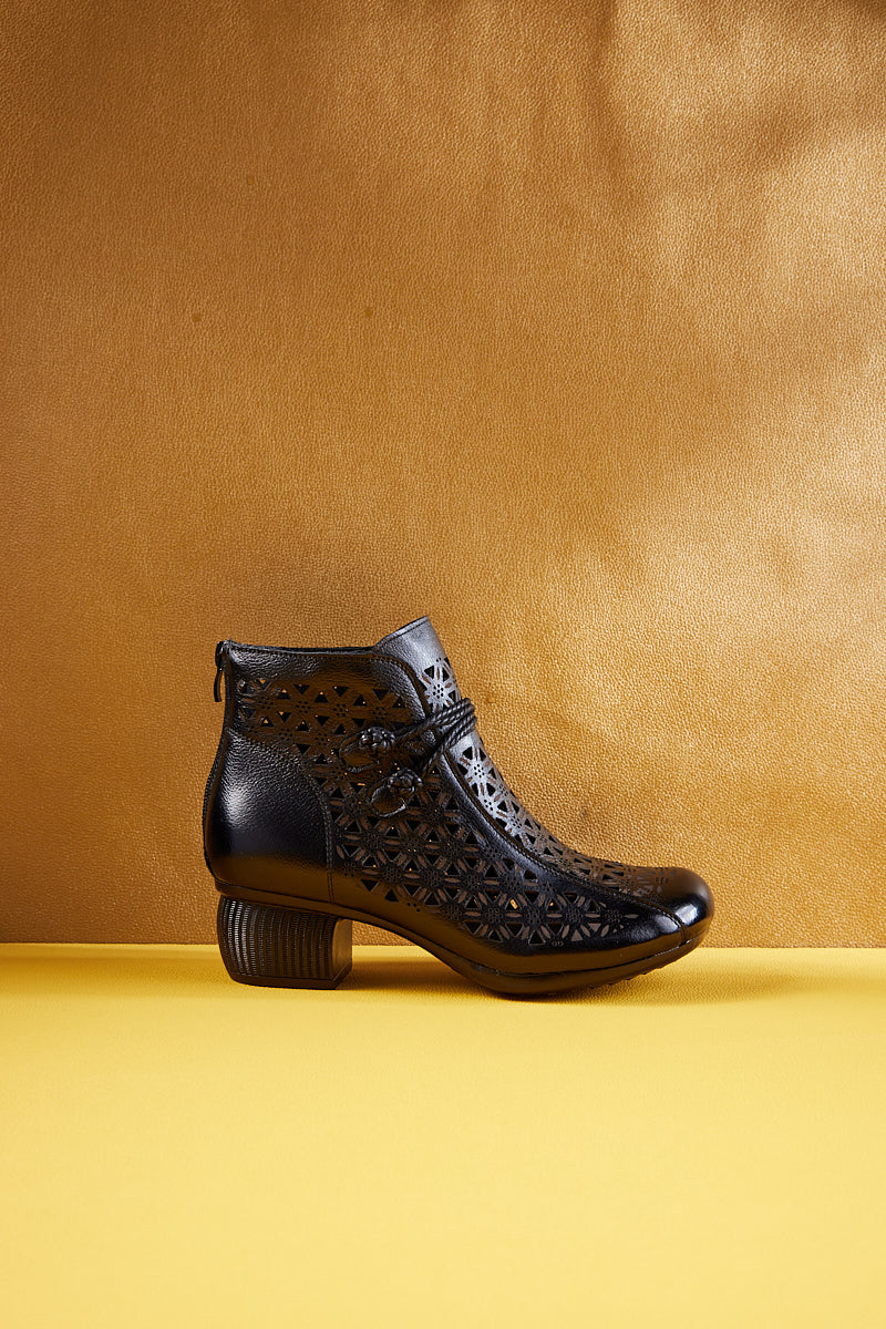 Rumour Has It | Snowflake Perforated Upper Leather Boots - Black