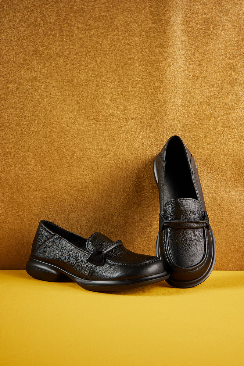 Rumour Has It | Simple Your Way Leather Loafer - Black