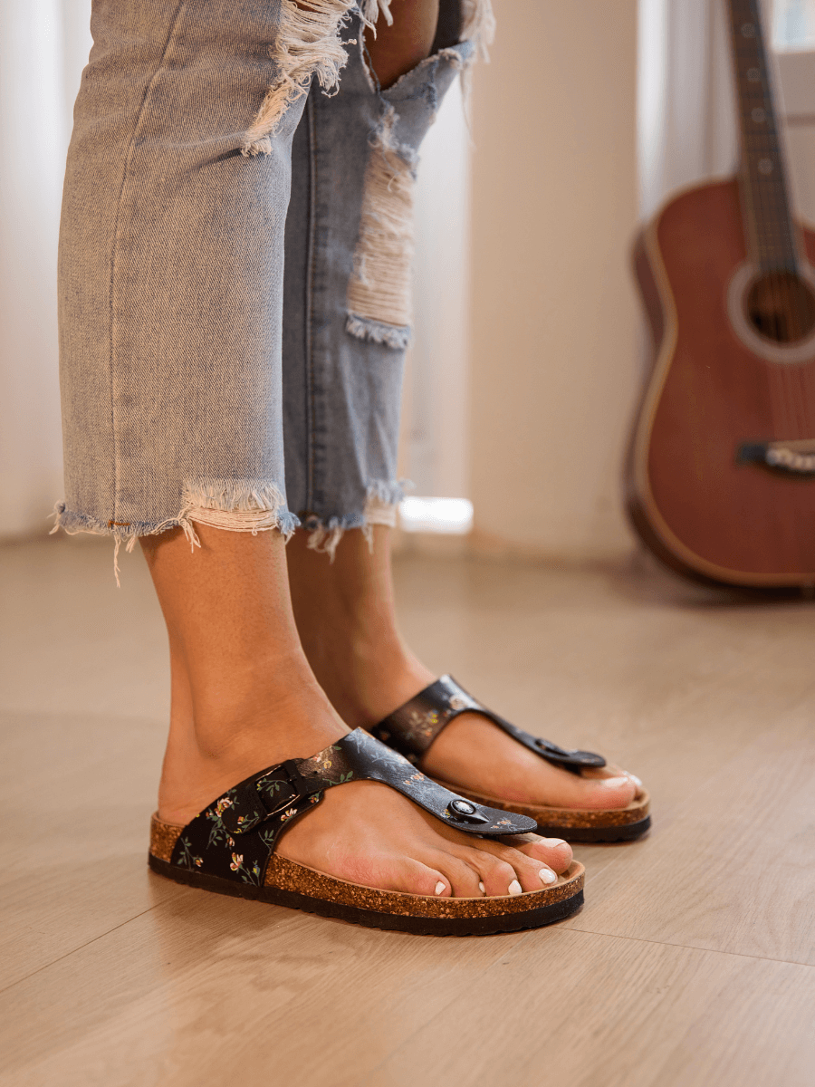 Maibulun | T-Strap Footbed Sandal - Rose