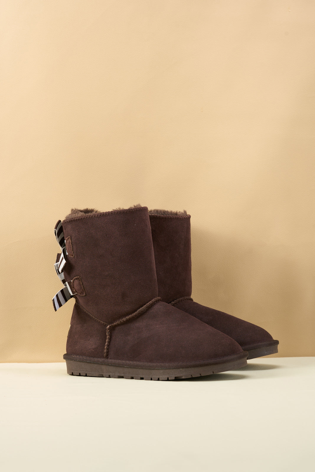 Smaibulun Ugg | Serenity Striped Bailey Bow Shearling Boots - Brown