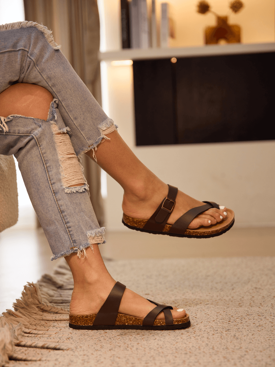 Maibulun | Criss Cross Thong Toe Footbed Sandal - Brown