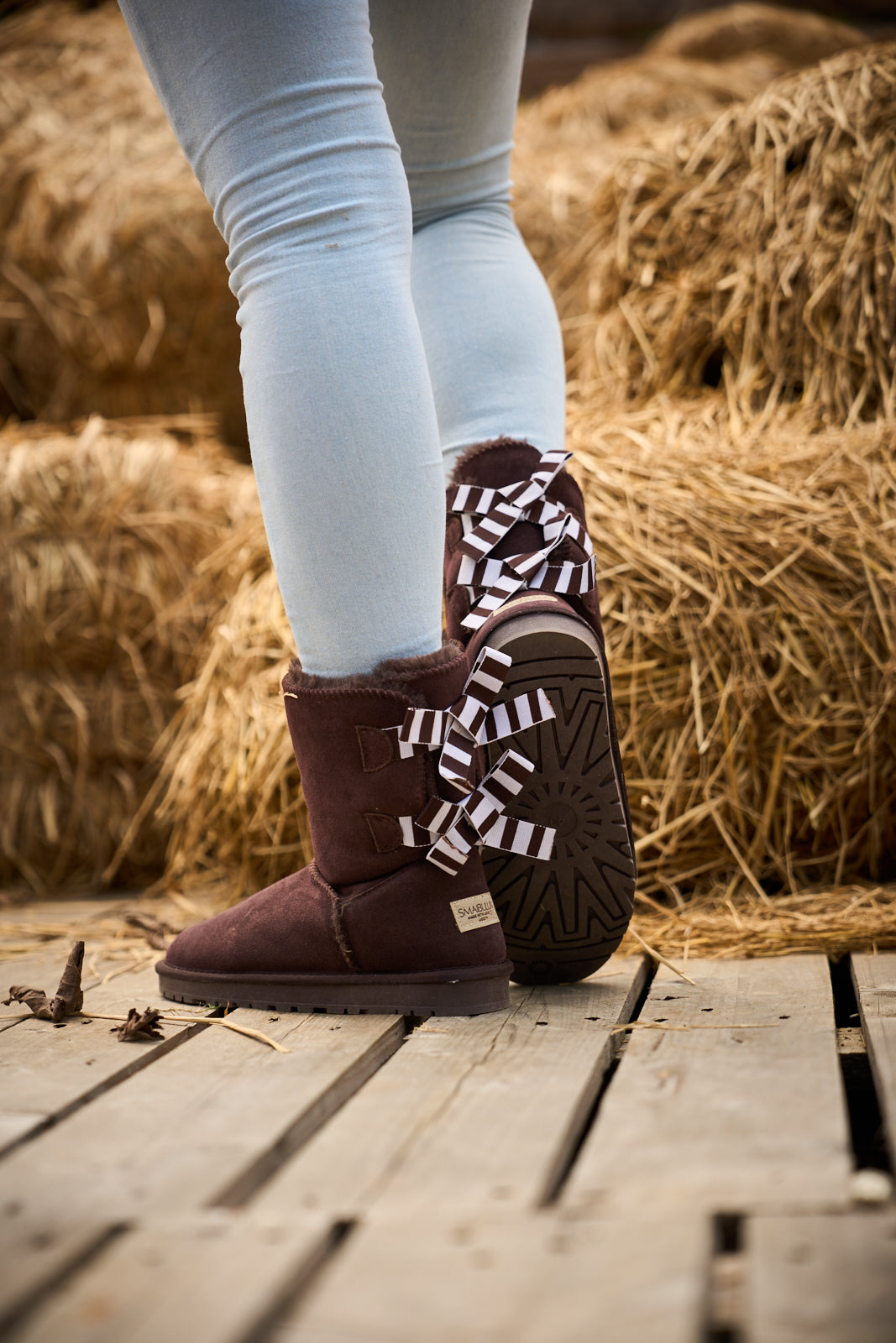 Smaibulun Ugg | Serenity Striped Bailey Bow Shearling Boots - Brown