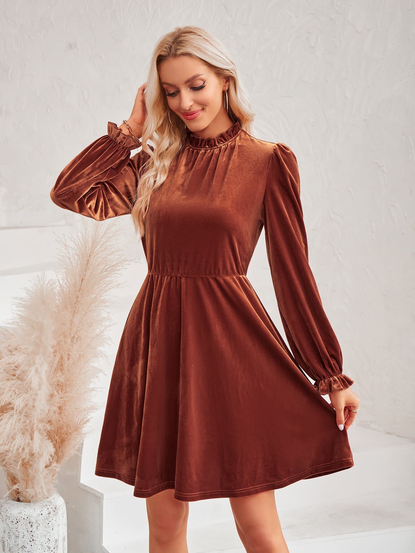 Cosmo Please Velvet Mini Dress - Brown