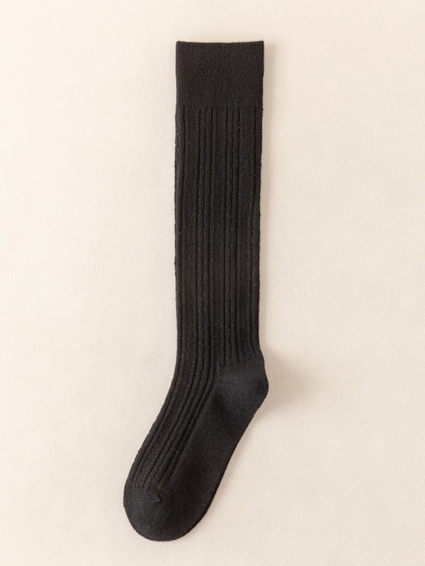 Simple Twist Wool Solid Color Mid-Calf Socks