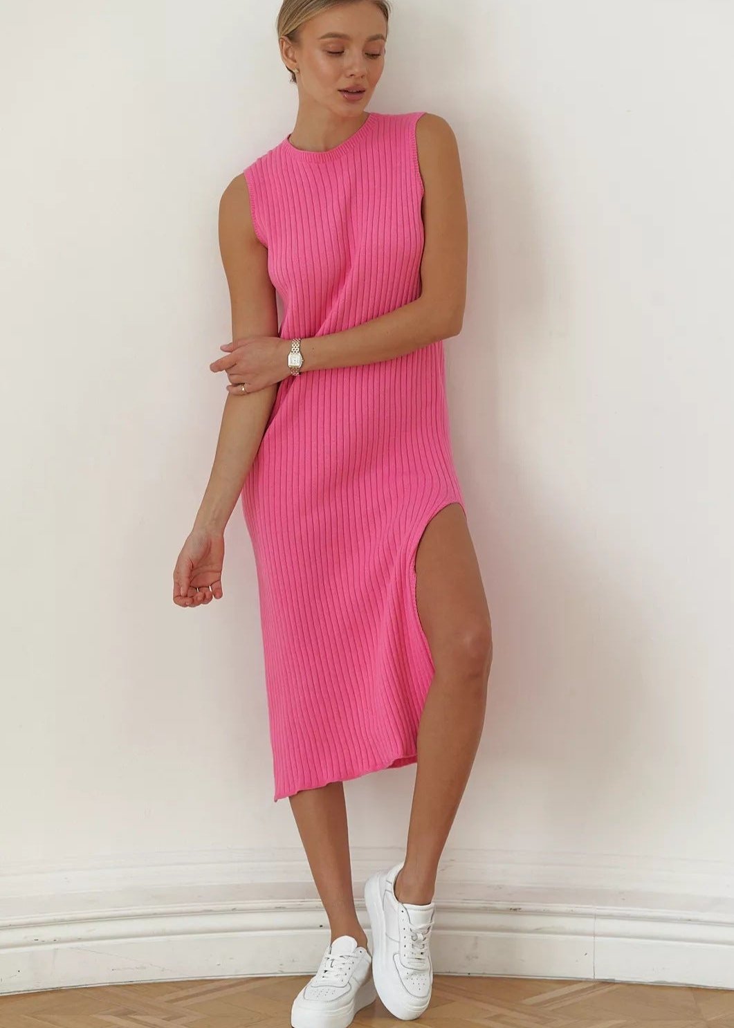 Chic Sleeveless Ribbed Maxi Dress