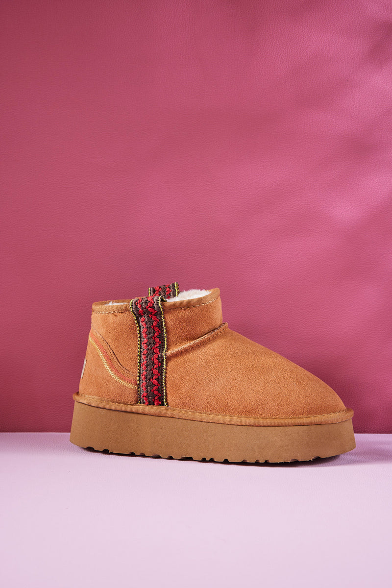 Smaibulun Ugg | Tazz Platform Low Ankle Boot - Chestnut