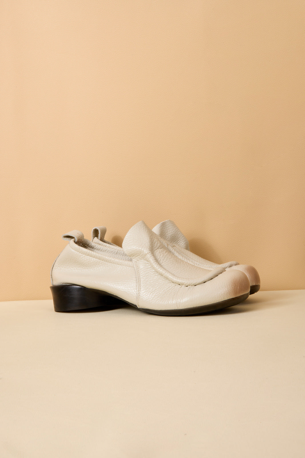 Rumour Has It | Nolita Leather Loafer - Cream