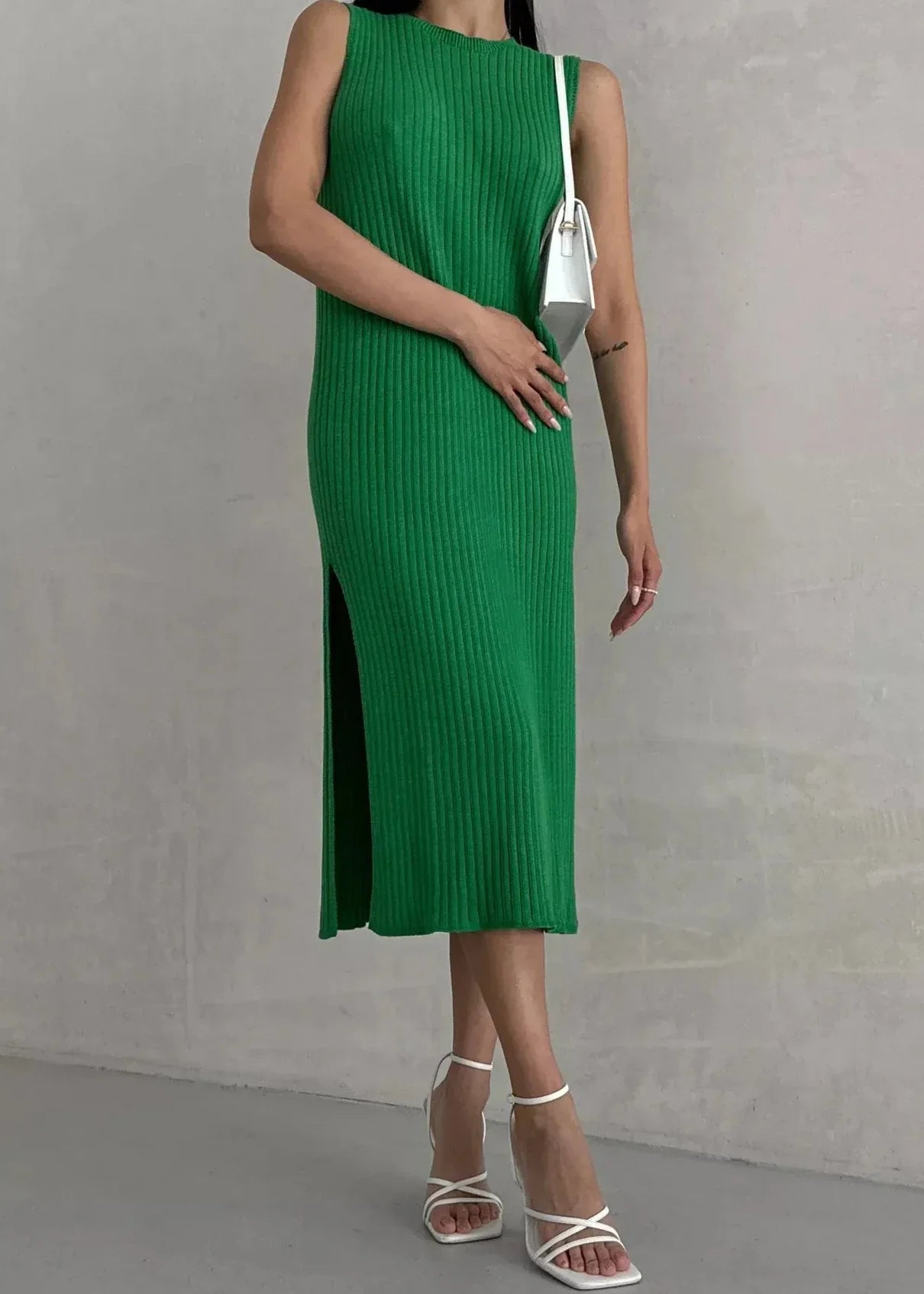 Chic Sleeveless Ribbed Maxi Dress