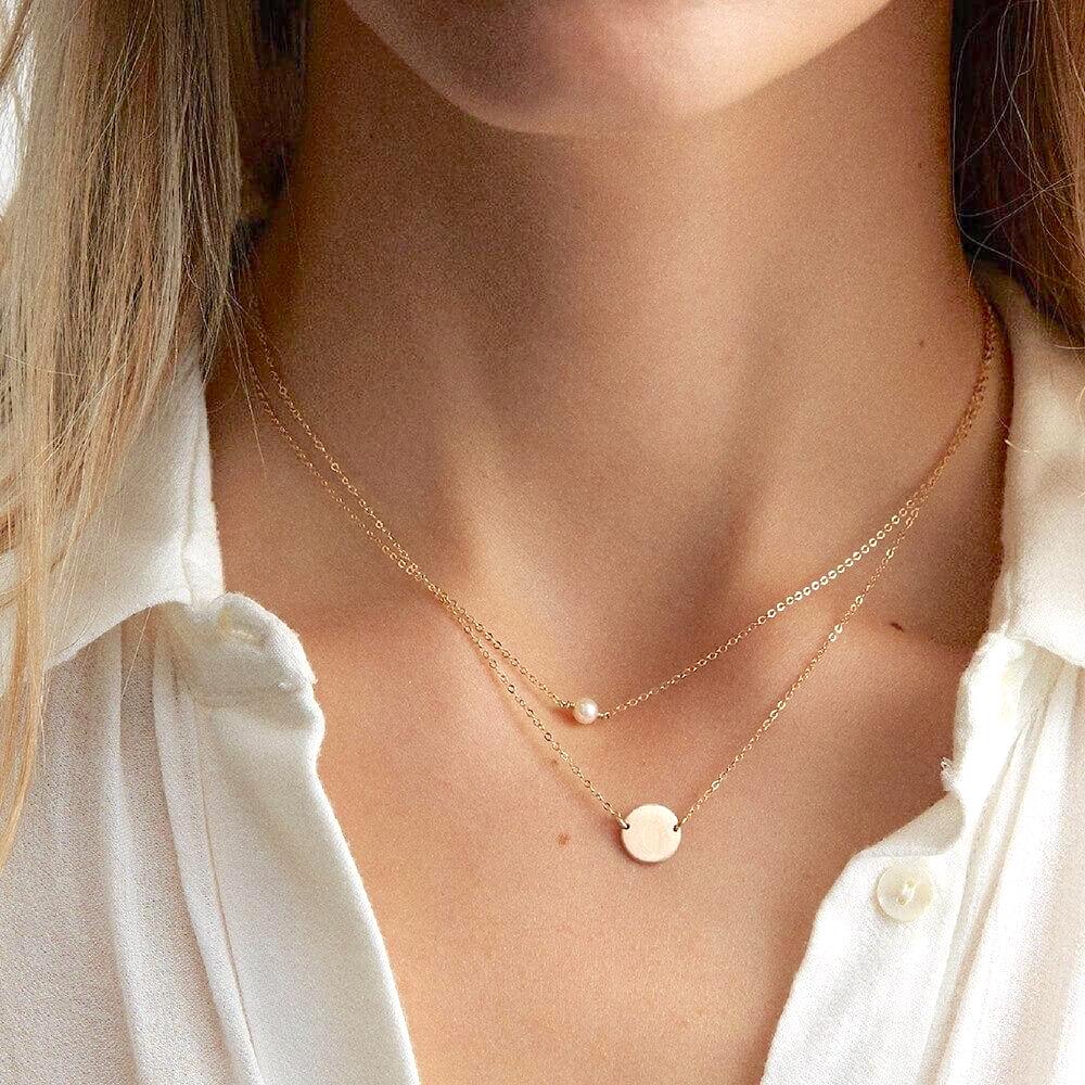 Ylva Gold Pearl Necklace