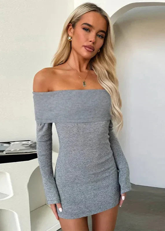 Slim-Fit Off-Shoulder Knitted Long-Sleeved Dress