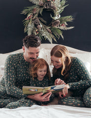 Green Christmas Tree Fmalily Matching Pajamas (with Pet's dog clothes)