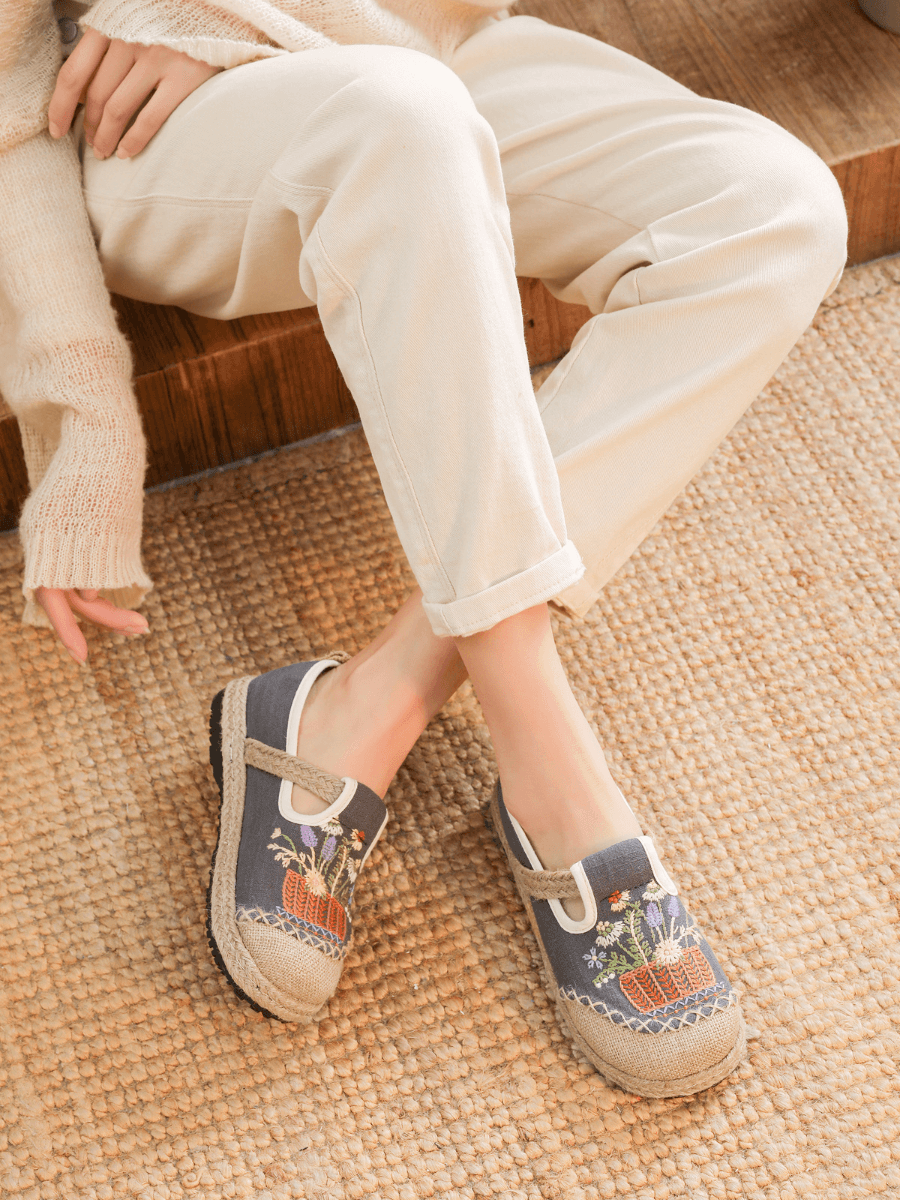 Cactus Rose | Kahului Embroidered Linen Espadrilles - Grey