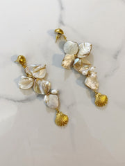 Irregular Shell Scallop Pearl Earrings