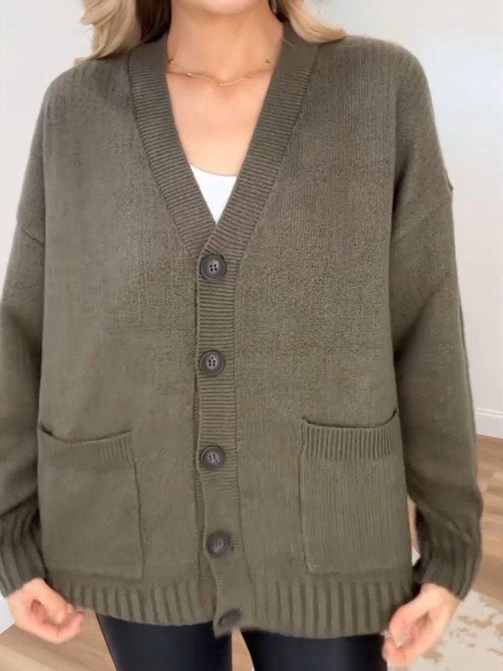 Women's Casual V-neck Knitted Cardigan